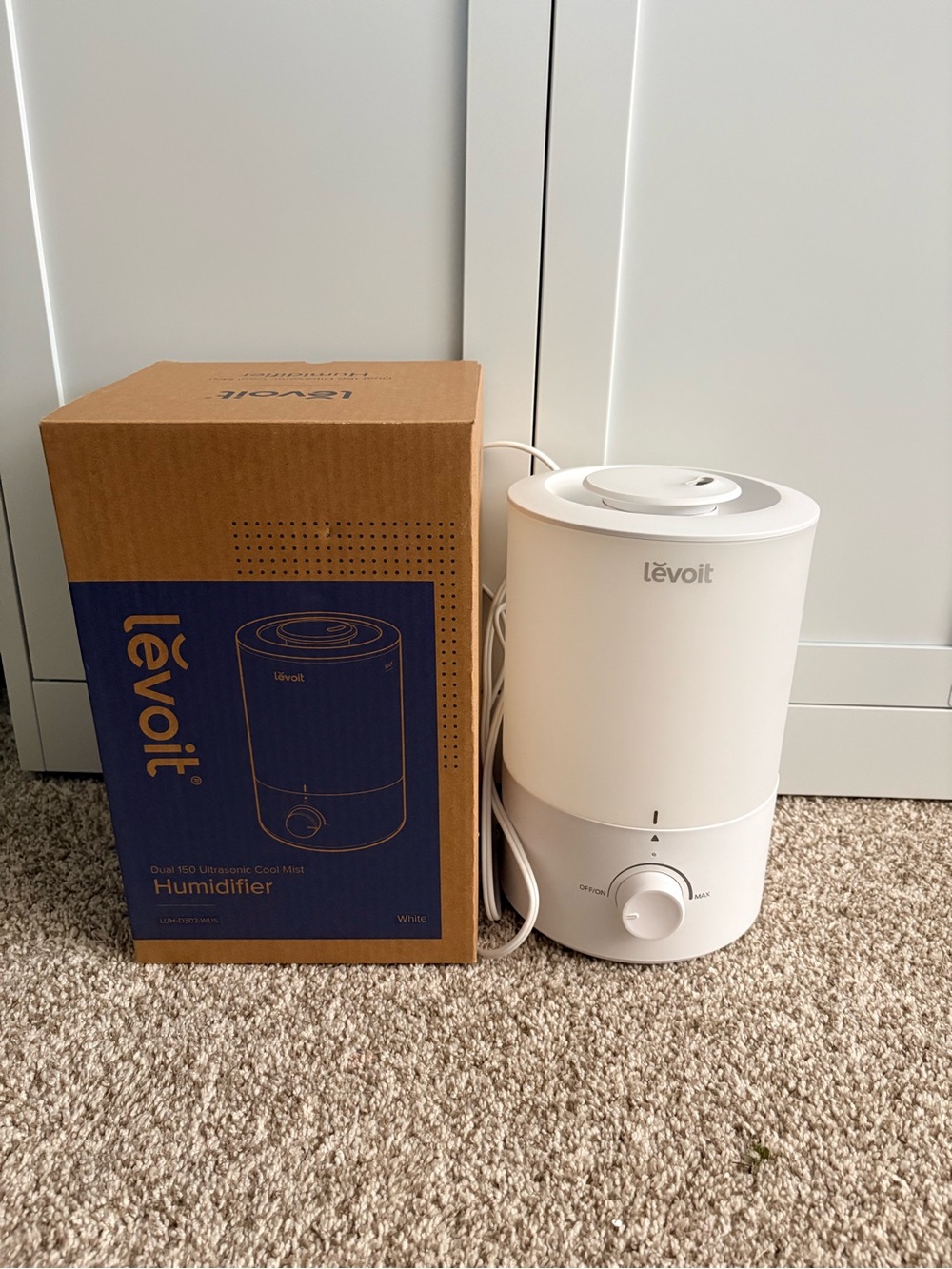 Levoit White Ultrasonic Humidifier - Adjustable Cool Mist